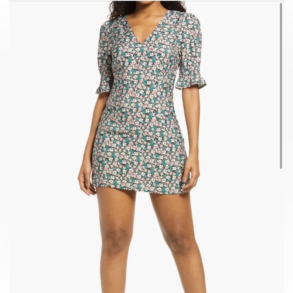 Vera Moda Floral V-Neck Short Sleeve Mini Dress - Green Floral